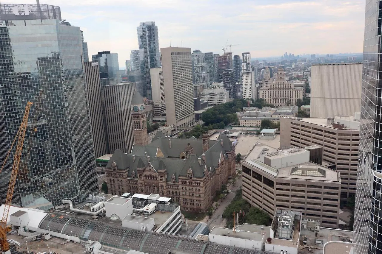 Apartment Apartment/2Bedrooms/2 Full Bathrooms/Free Parking Toronto Canada