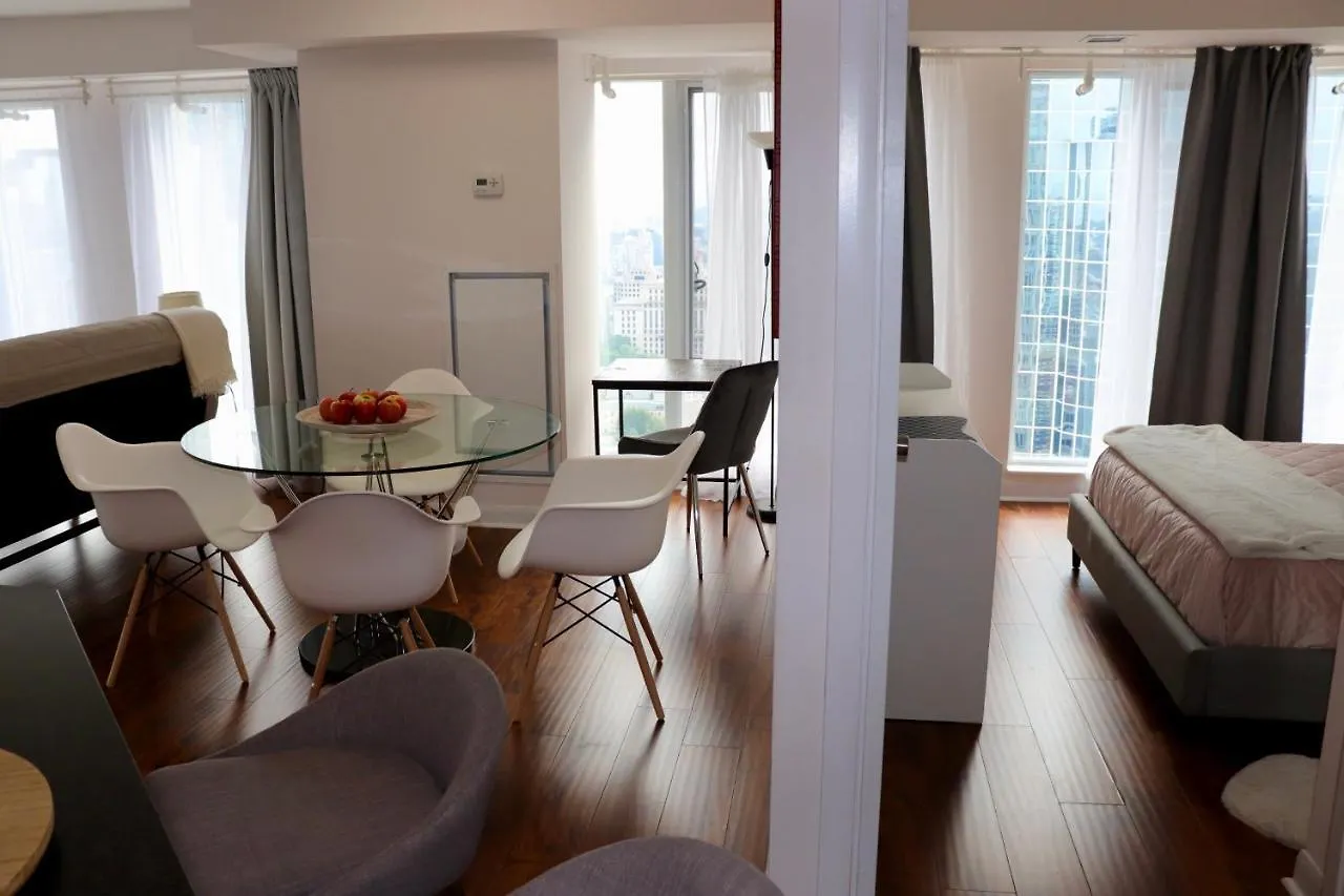 Apartment/2Bedrooms/2 Full Bathrooms/Free Parking Toronto 0*,
