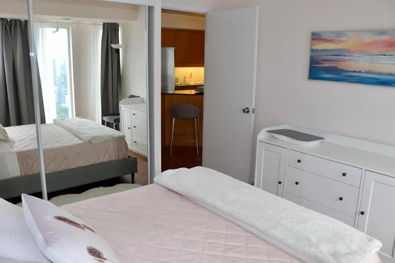 Apartment/2Bedrooms/2 Full Bathrooms/Free Parking Toronto