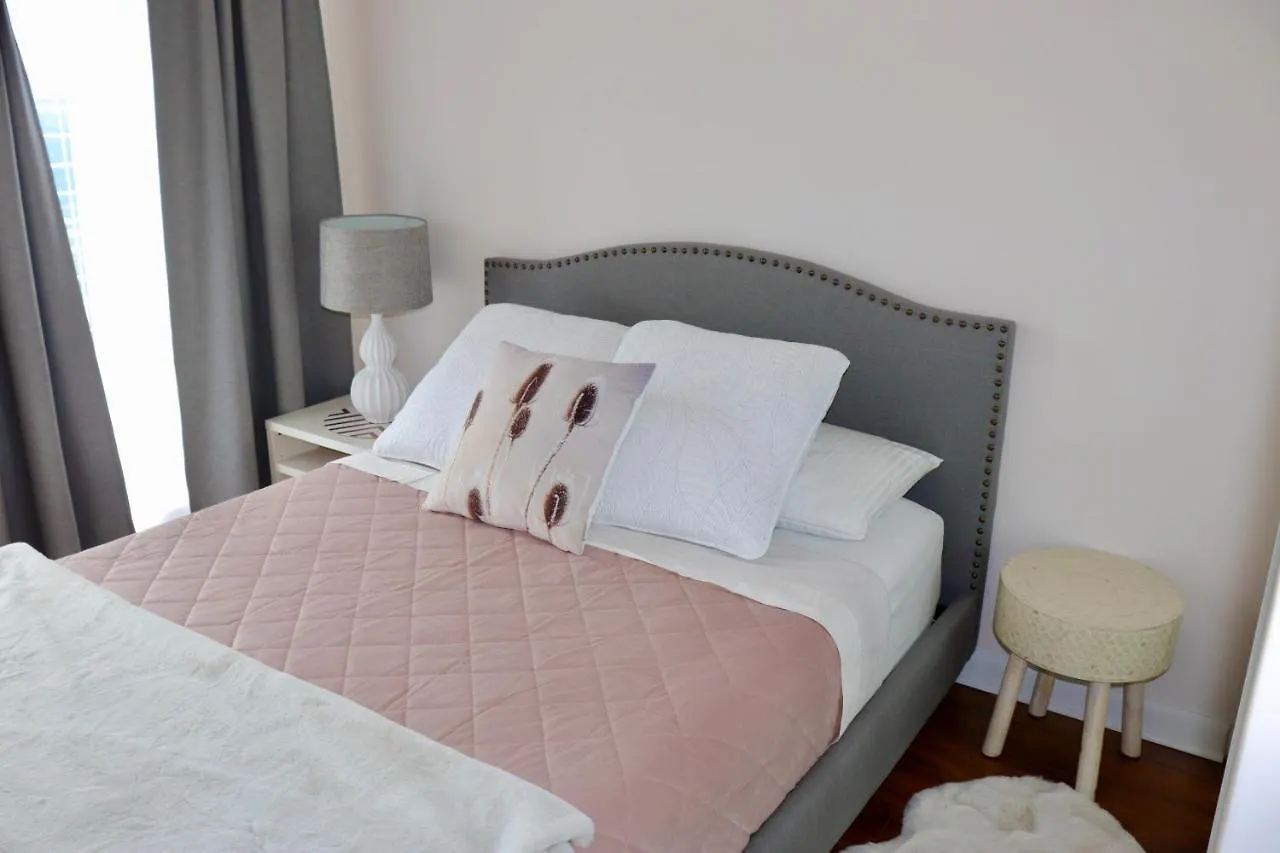 Apartment Apartment/2Bedrooms/2 Full Bathrooms/Free Parking Toronto